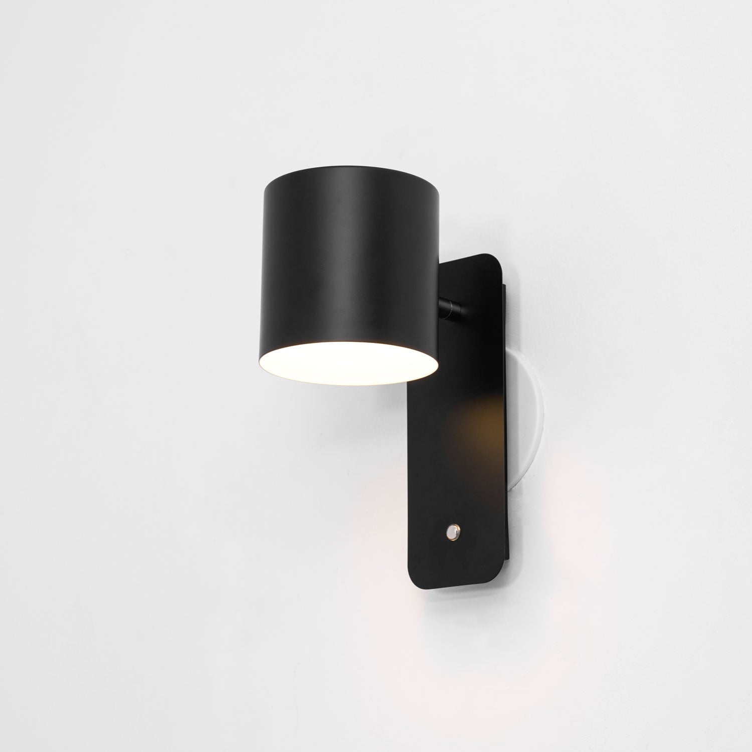 Rechargeable wall lamp shown in all four colour options