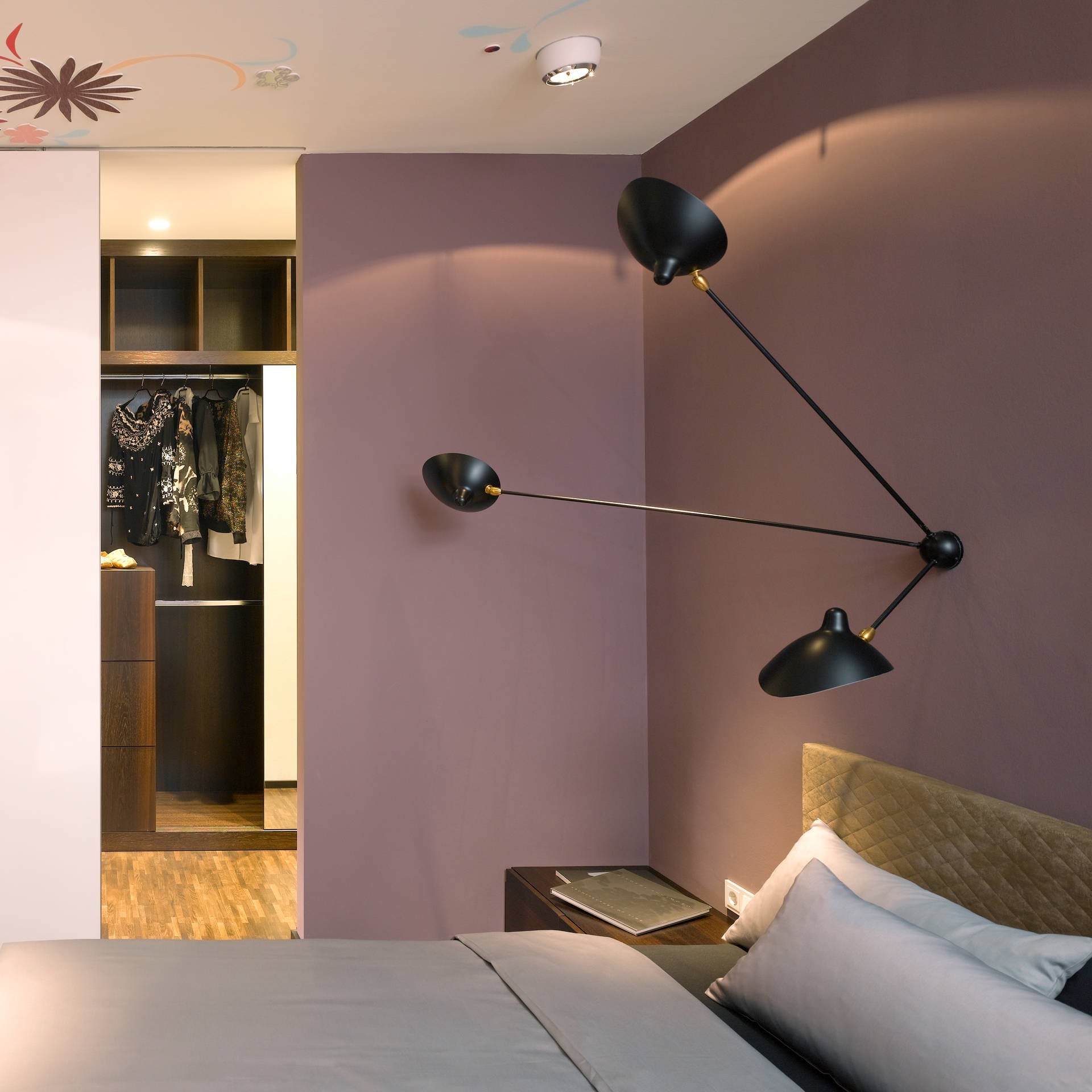 Spider Ceiling Light, Multi-Arm Aluminium & Brass, E26/E27, Hardwired
