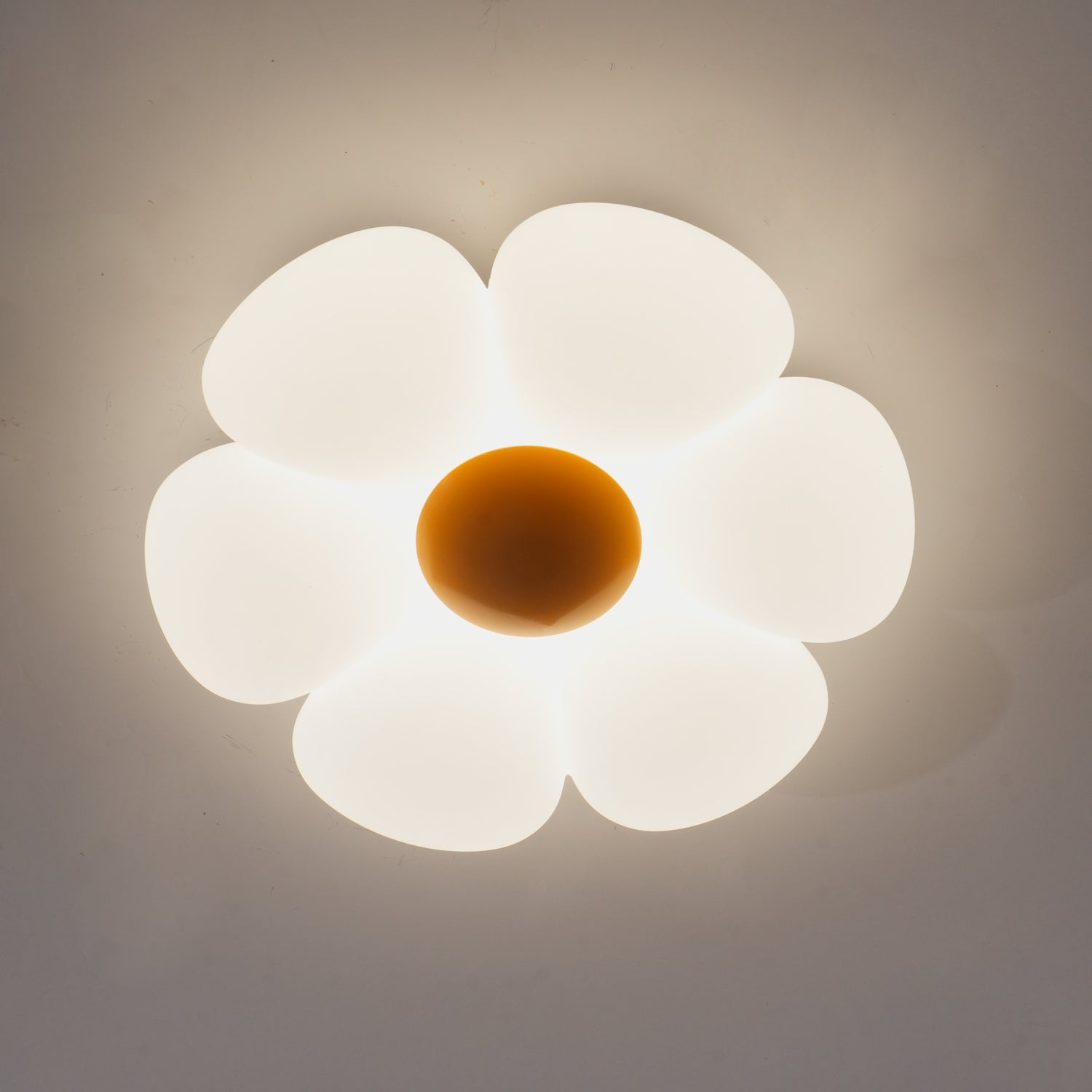 Blomsterloftslampe, seksbladet akrylskærm, integreret LED, dæmpbar