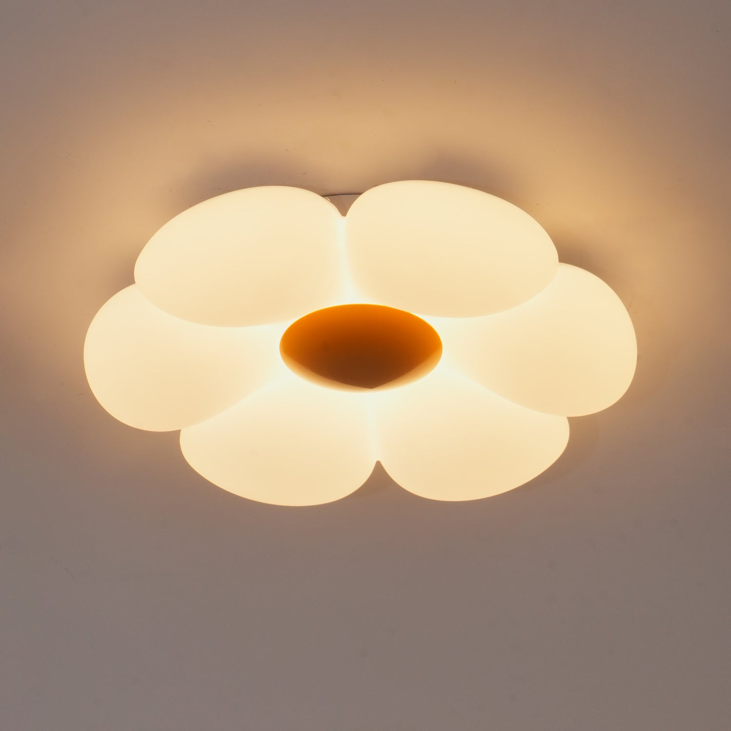Blomsterloftslampe, seksbladet akrylskærm, integreret LED, dæmpbar