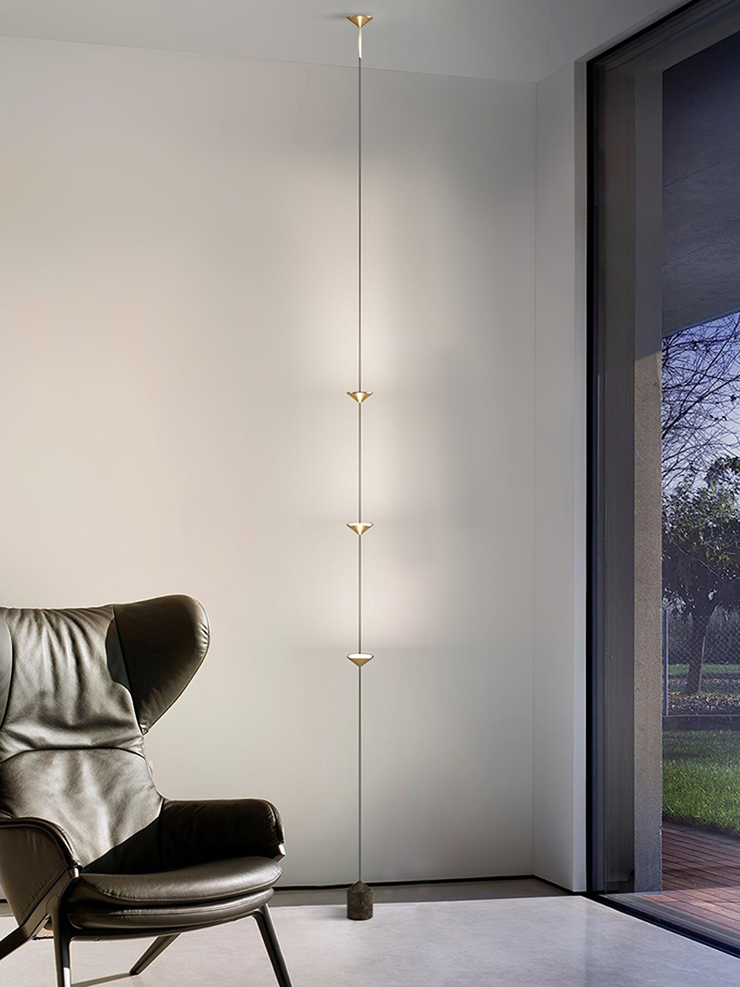 Gulvlampe, Soreluna marmorfod, koniske metalskærme, integreret LED 3000K