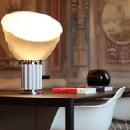 Nexus bordlampe, aluminiumsreflektor, blæst glasskærm, E26/E27