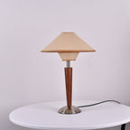 Talonwood bordlampe, stofskærm og valnødtræsbase, varmt lys