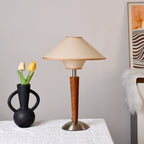 Talonwood bordlampe, stofskærm og valnødtræsbase, varmt lys