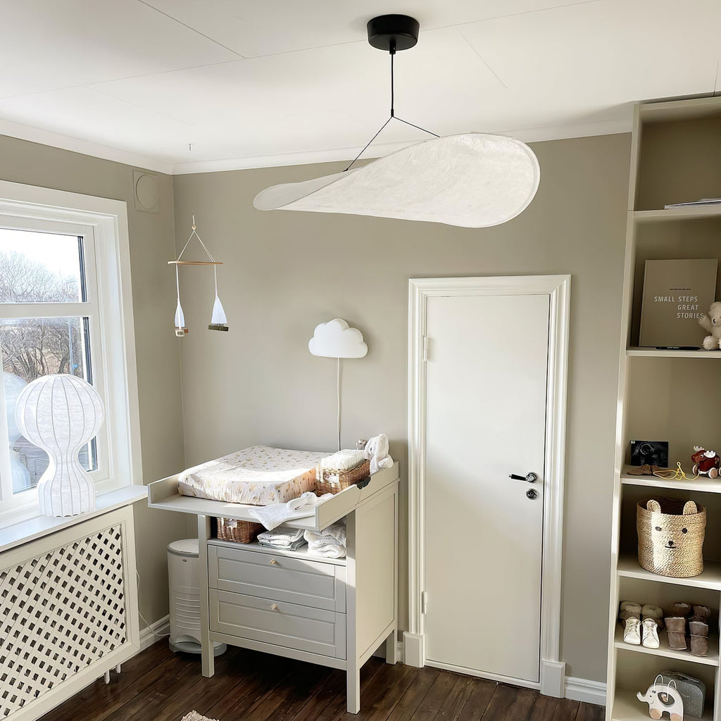 Pendellampe, Tense, Mulberrysilke-diffuser, sort ramme, LED, dæmpbar
