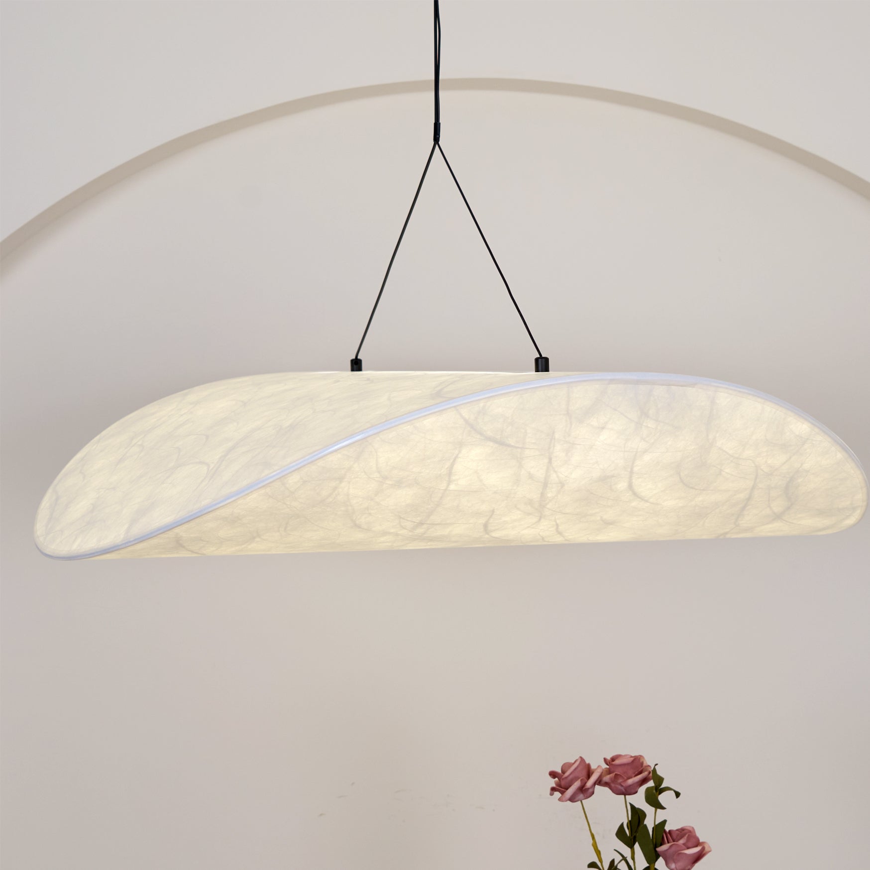 Pendellampe, Tense, Mulberrysilke-diffuser, sort ramme, LED, dæmpbar