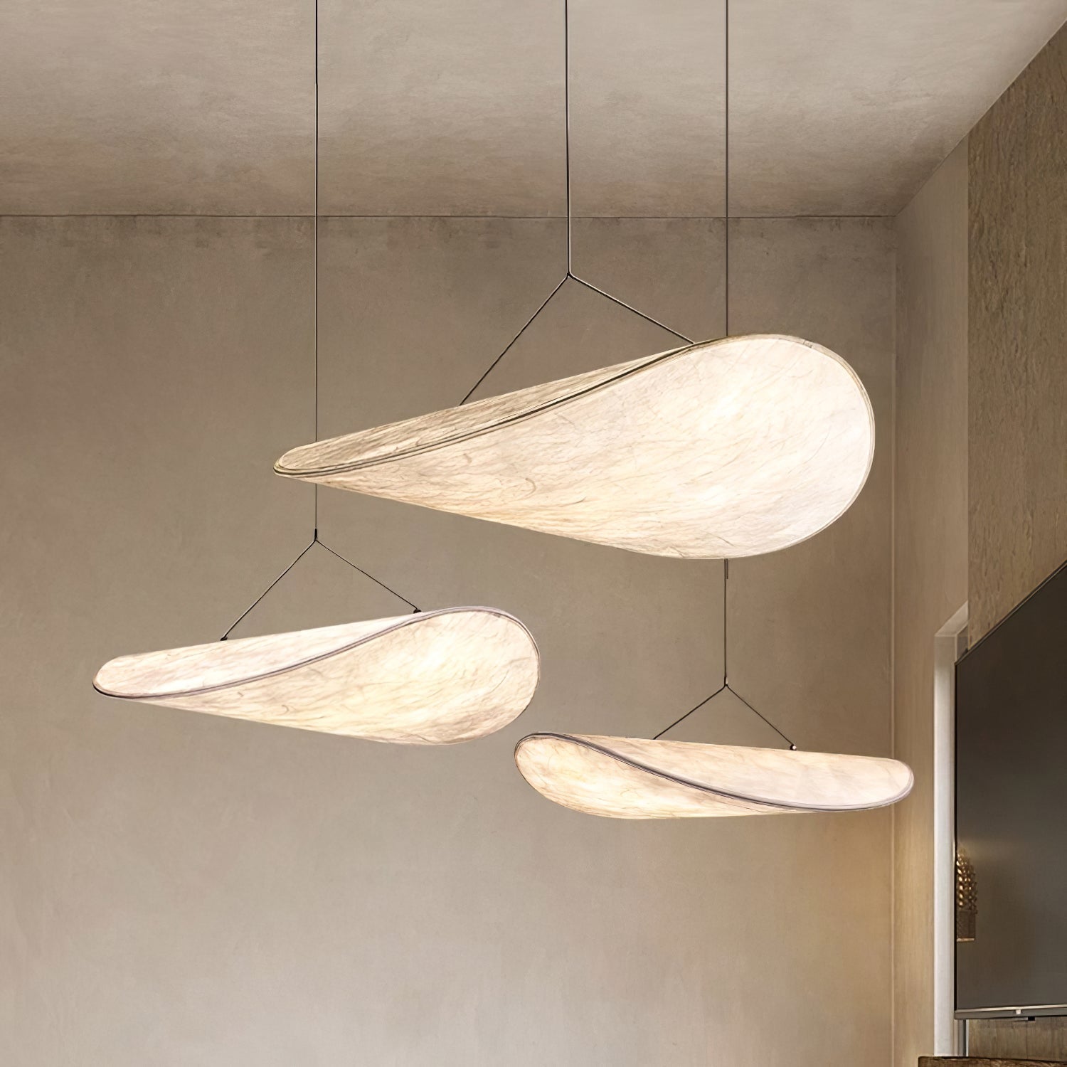 Pendellampe, Tense, Mulberrysilke-diffuser, sort ramme, LED, dæmpbar