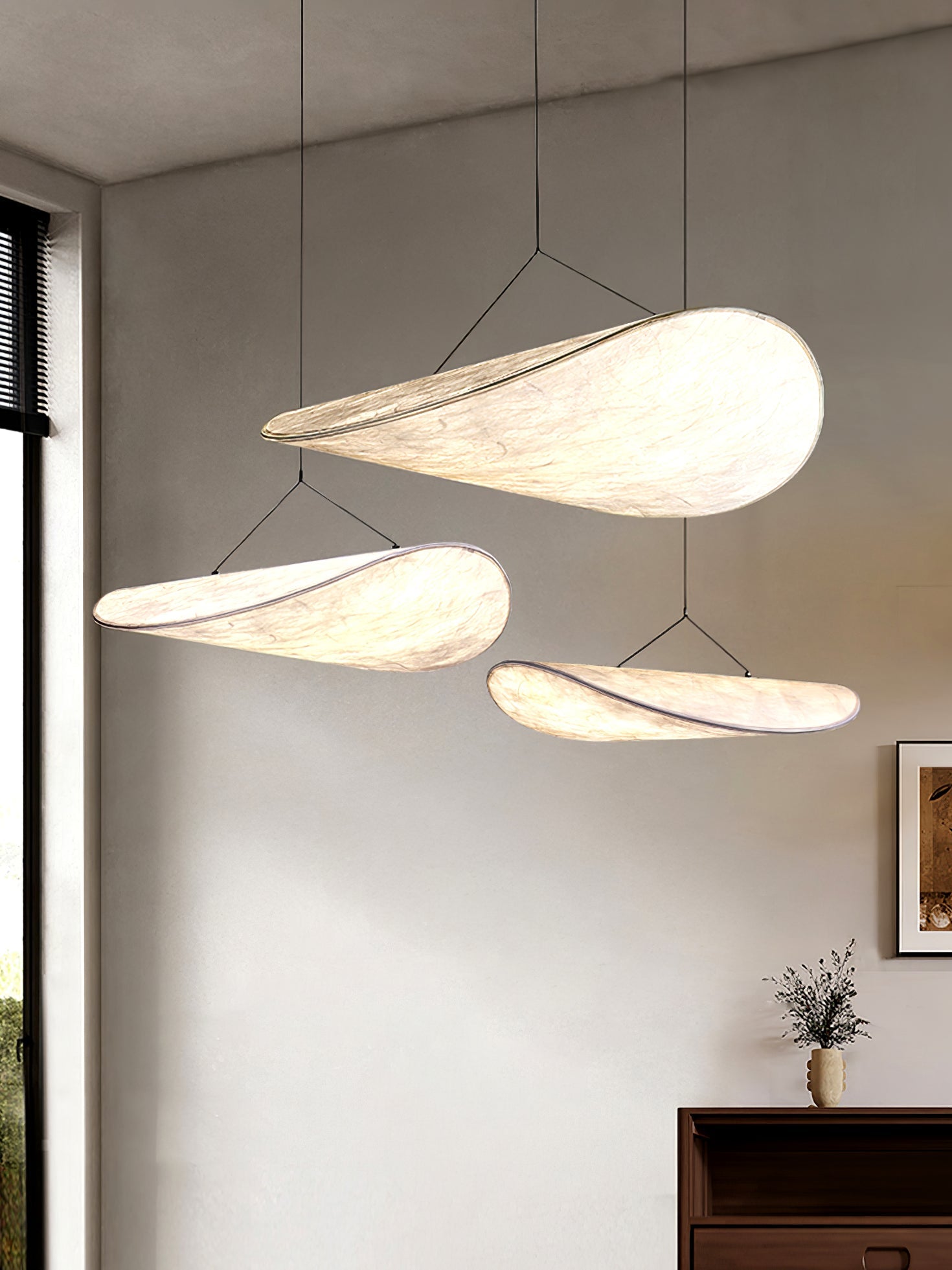Pendellampe, Tense, Mulberrysilke-diffuser, sort ramme, LED, dæmpbar