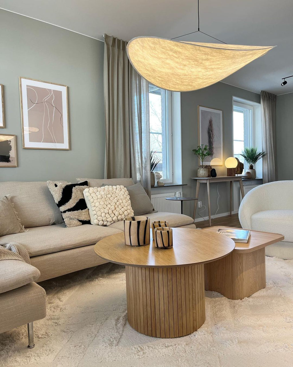 Pendellampe, Tense, Mulberrysilke-diffuser, sort ramme, LED, dæmpbar