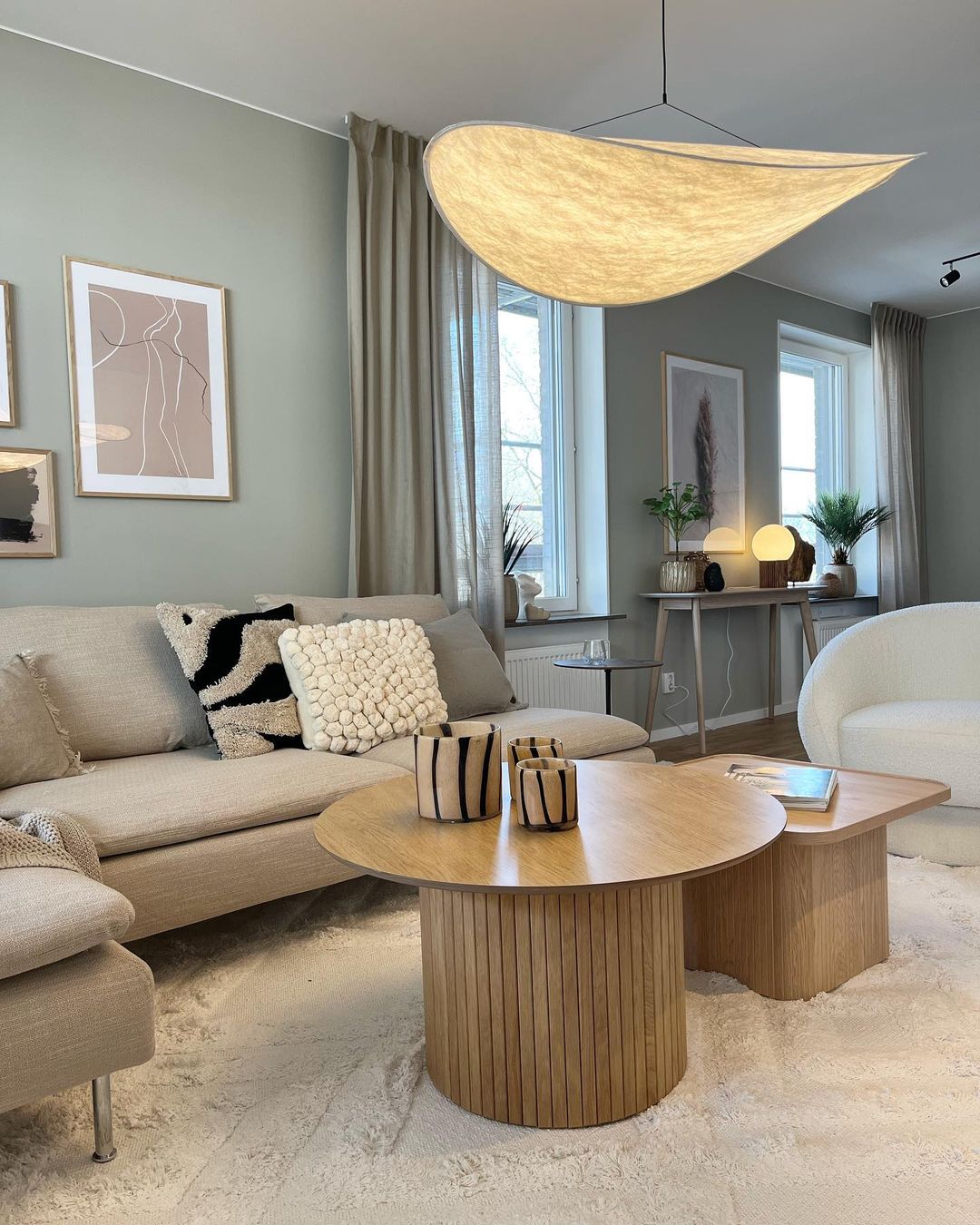 Pendellampe, Tense, Mulberrysilke-diffuser, sort ramme, LED, dæmpbar