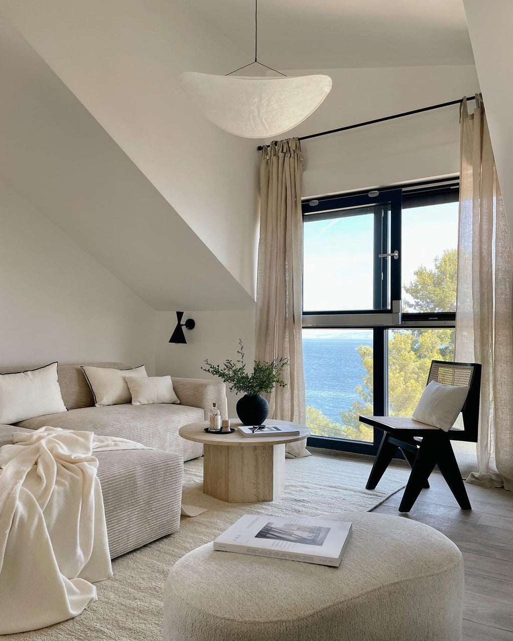 Pendellampe, Tense, Mulberrysilke-diffuser, sort ramme, LED, dæmpbar