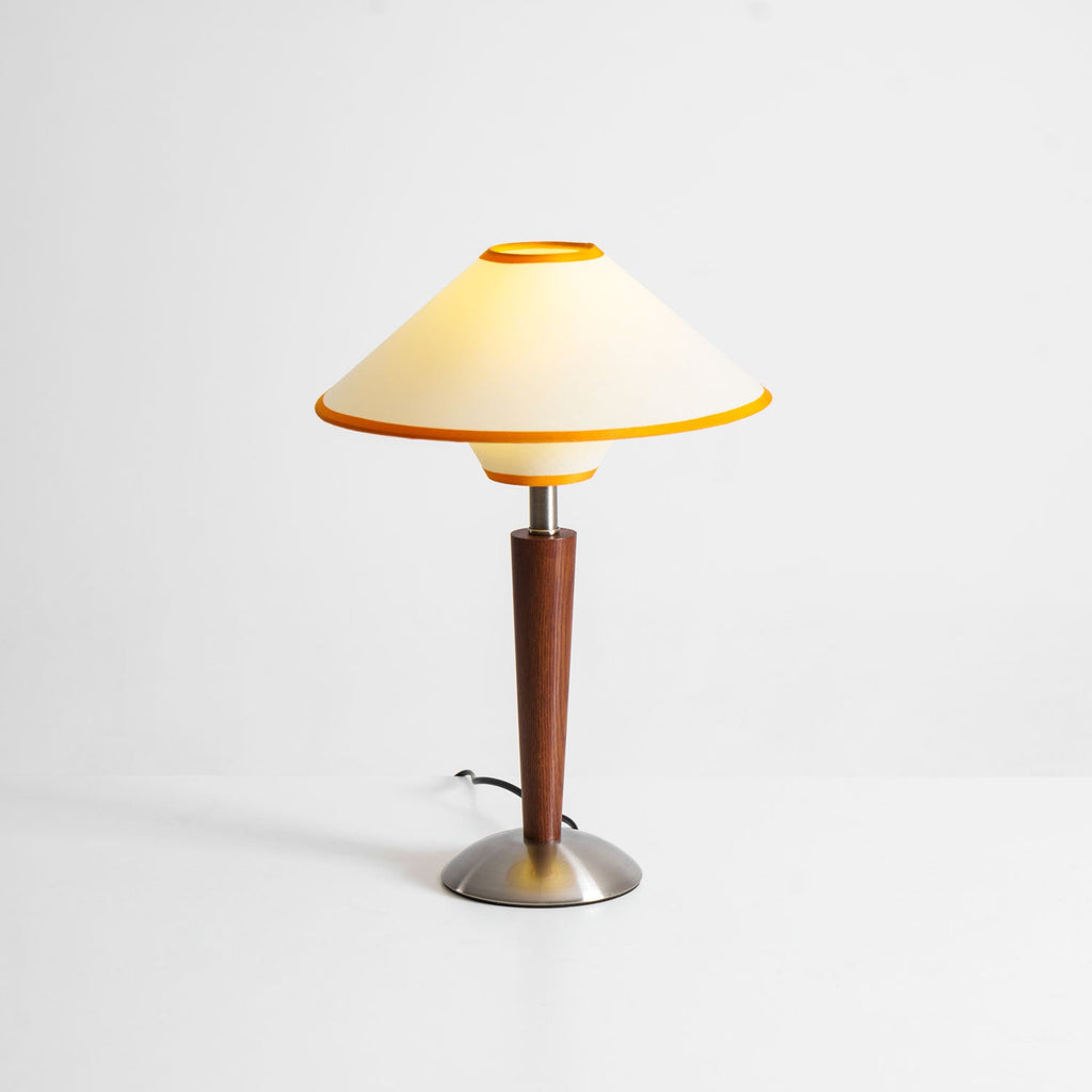 Talonwood bordlampe, stofskærm og valnødtræsbase, varmt lys