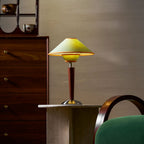 Talonwood bordlampe, stofskærm og valnødtræsbase, varmt lys