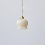 Valley Flower pendellampe, messingfinish, hvid eller beige bladdæksel