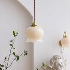 Valley Flower pendellampe, messingfinish, hvid eller beige bladdæksel