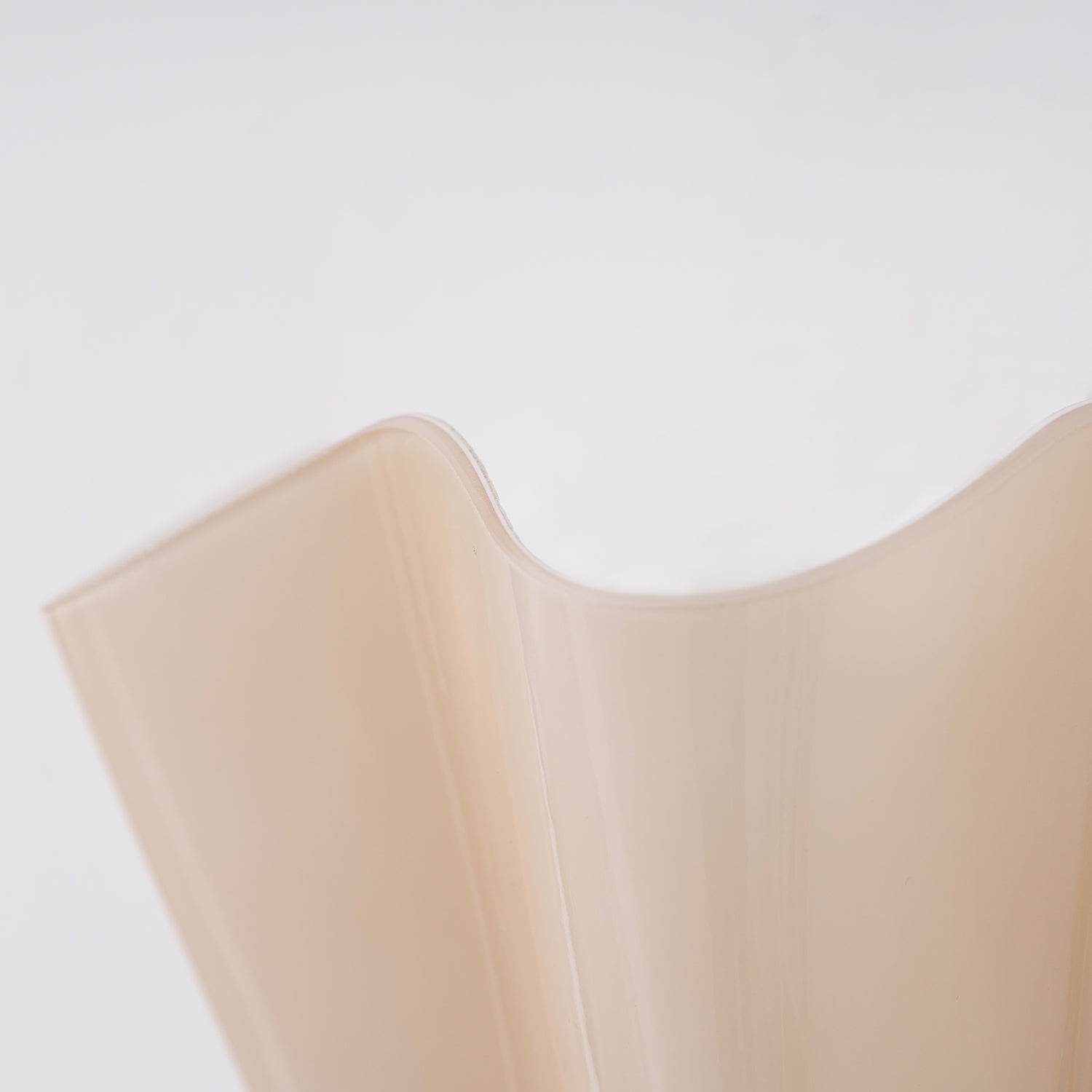 Wall Sconce Petalia, Translucent Glass, Petal Shape, G9 LED