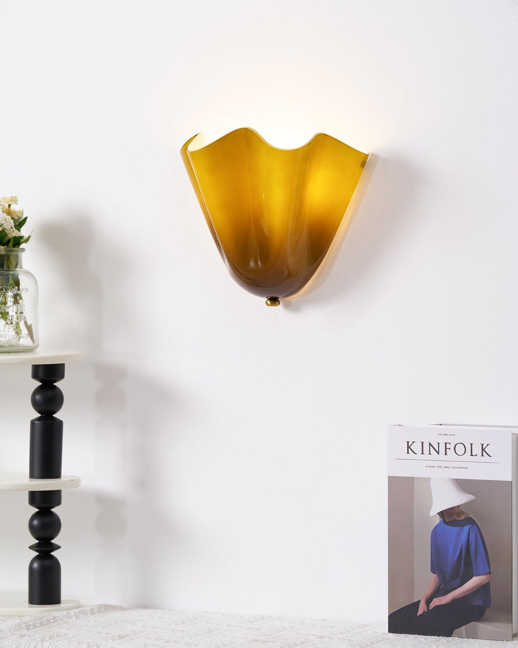 Wall Sconce Petalia, Translucent Glass, Petal Shape, G9 LED
