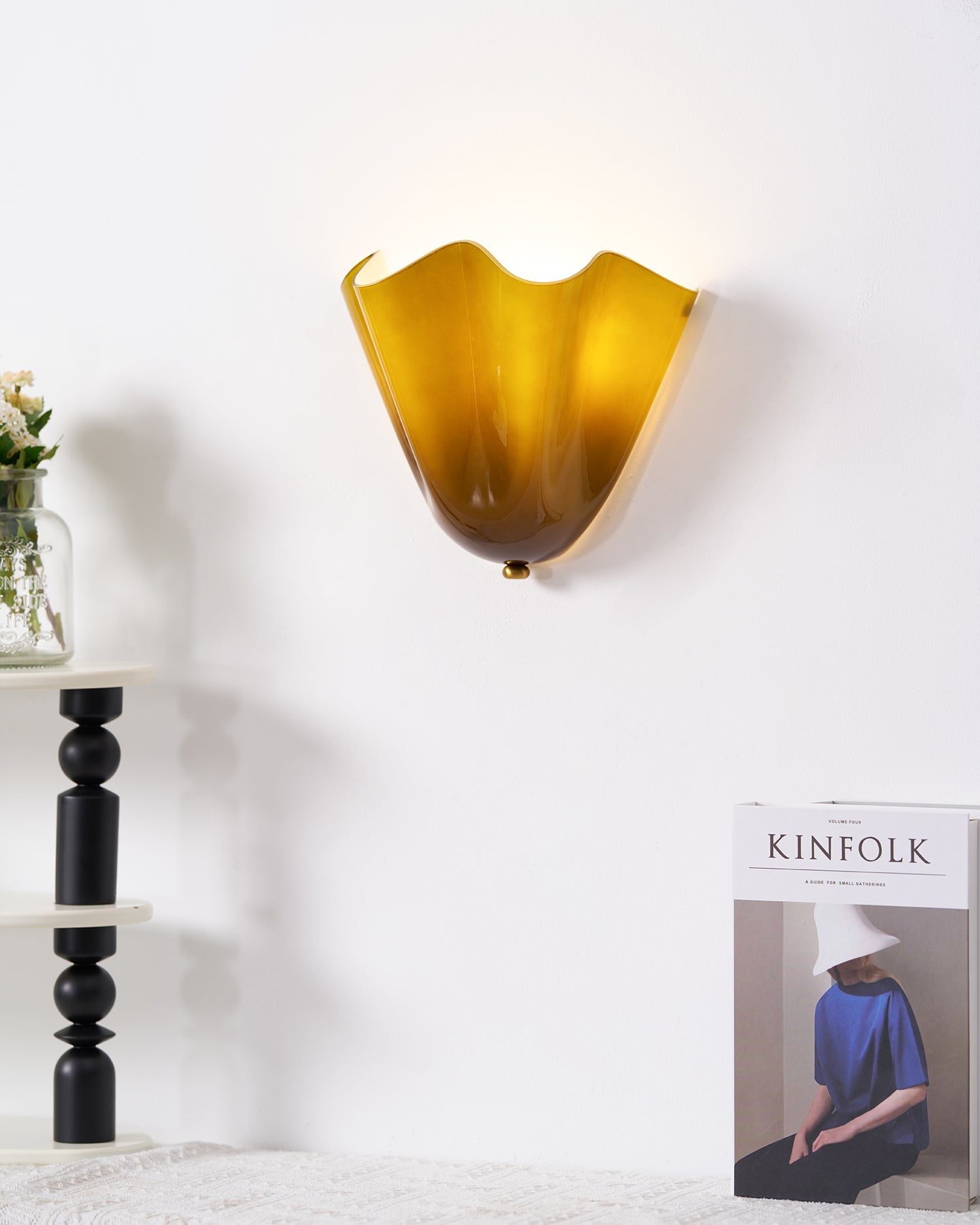 Wall Sconce Petalia, Translucent Glass, Petal Shape, G9 LED
