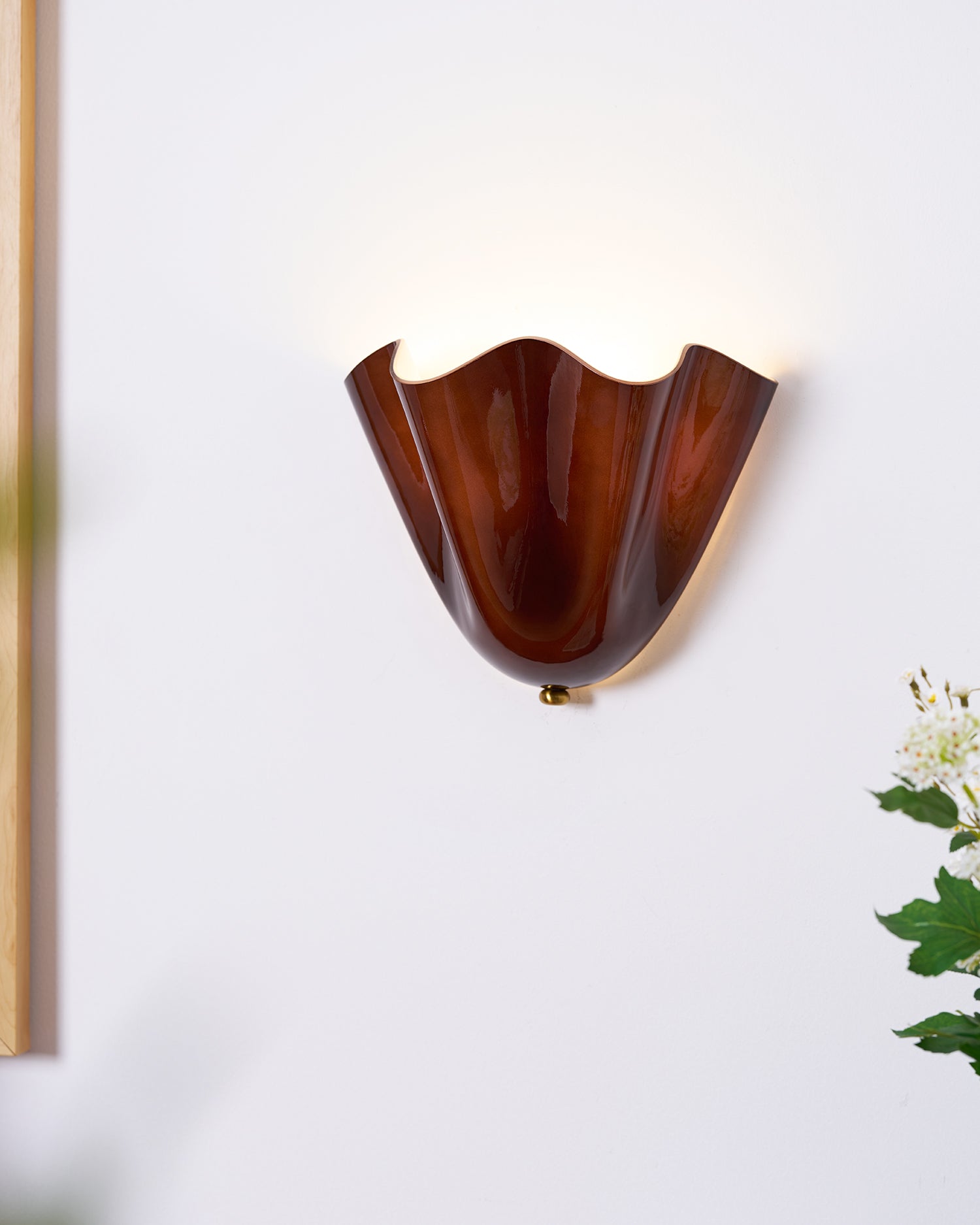 Wall Sconce Petalia, Translucent Glass, Petal Shape, G9 LED