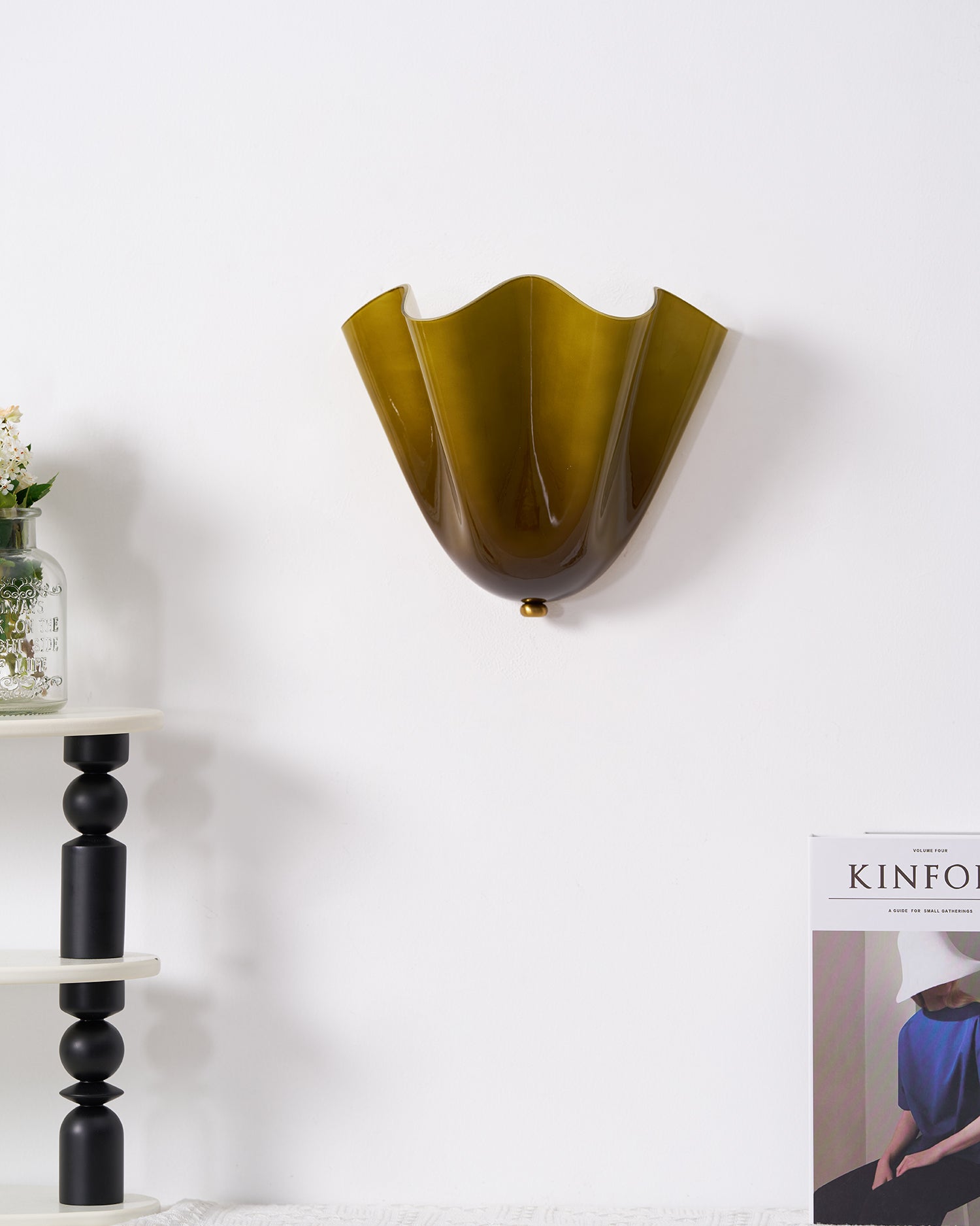 Wall Sconce Petalia, Translucent Glass, Petal Shape, G9 LED