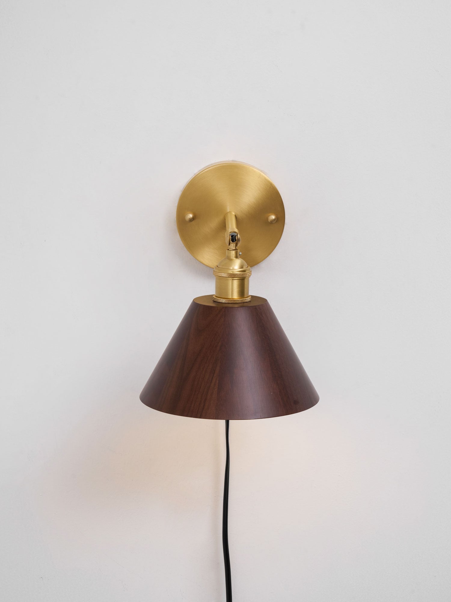 Wall Sconce, Solid Walnut Shade, Brass Plug-In, E27 Dimmable
