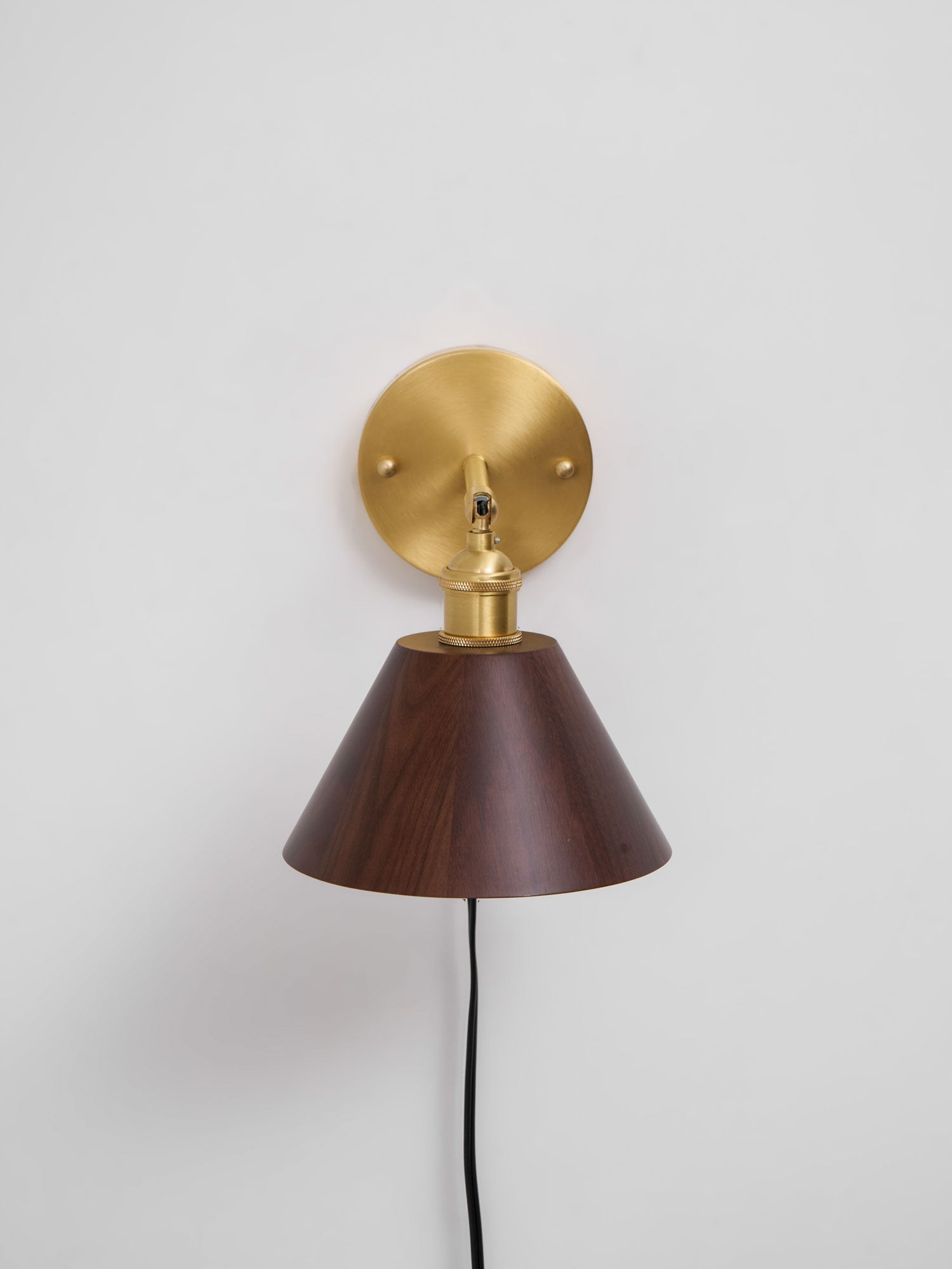 Wall Sconce, Solid Walnut Shade, Brass Plug-In, E27 Dimmable