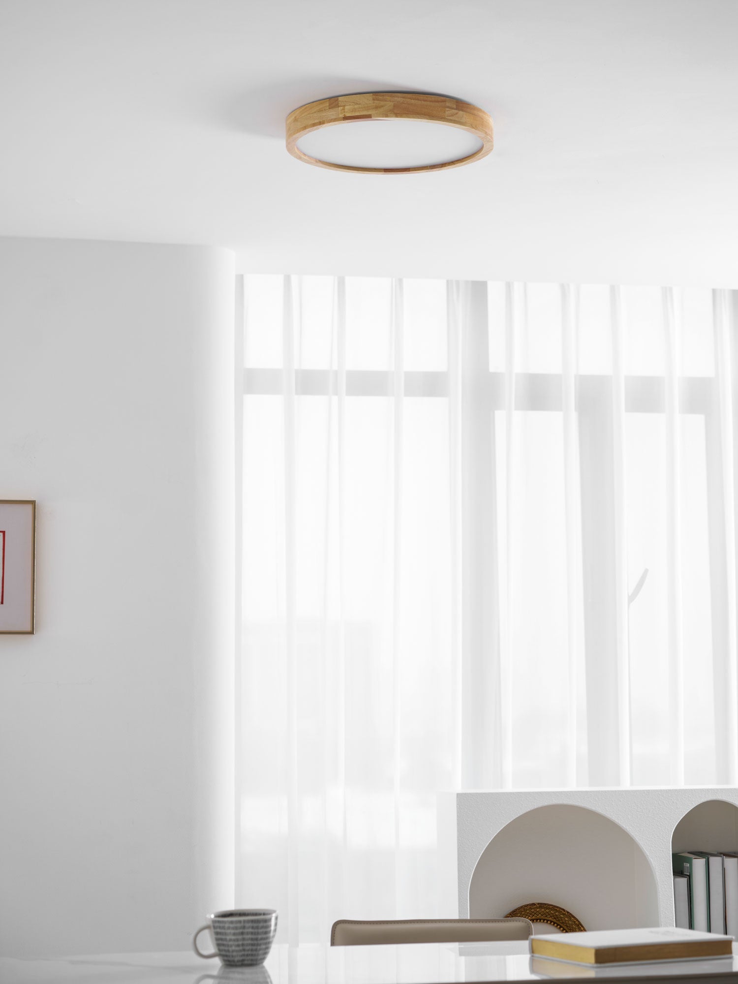 Loftlampe, naturligt gummitræ, slank indbygget montering, integreret LED