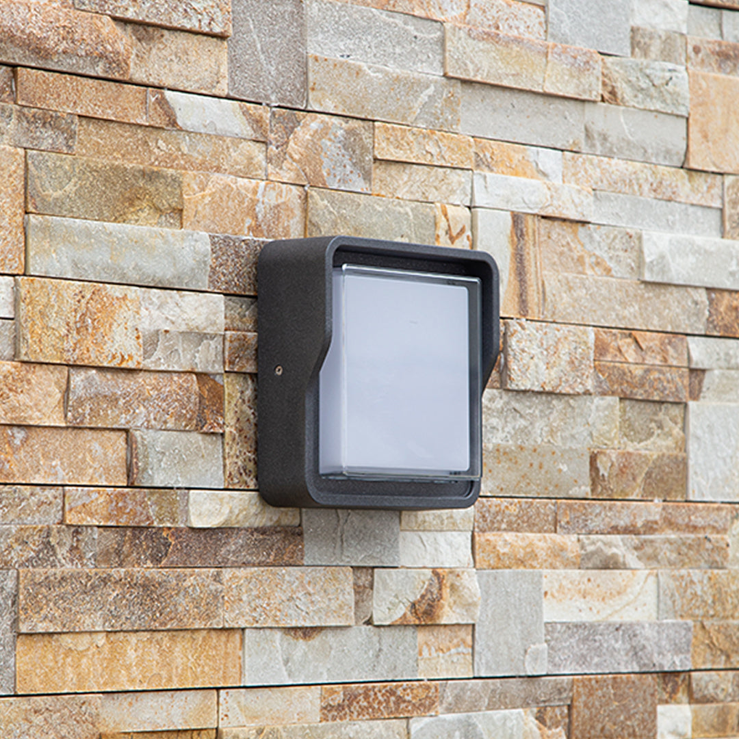 Arandela Exterior Quadrada em Alumínio Preto, LED Branco Quente 12W