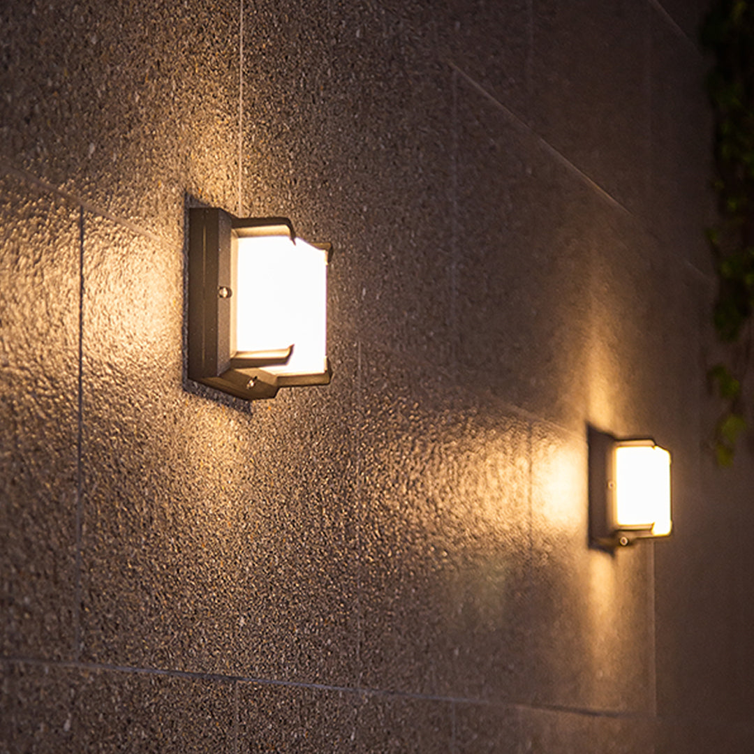 Faith vegglampe for utendørsbruk, moderne støpt aluminium med OSRAM LED