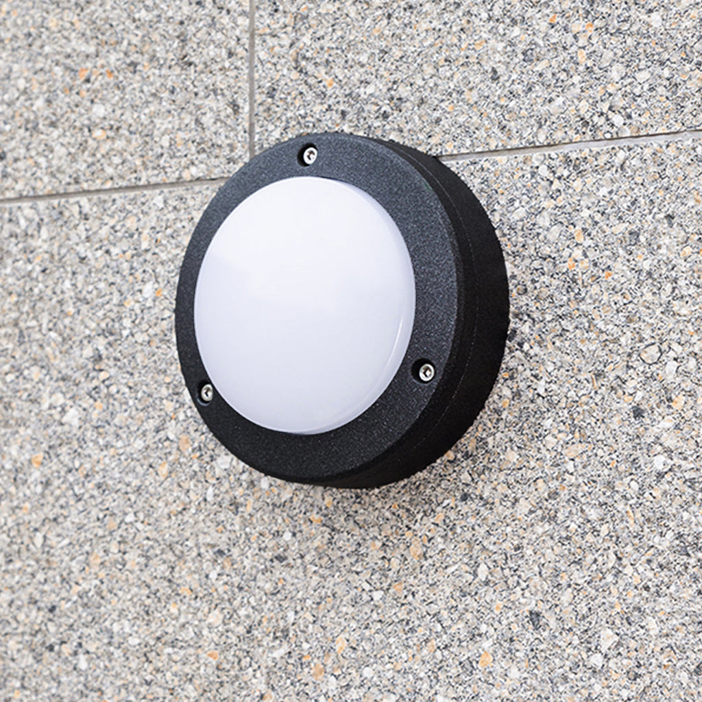 Tasha rund utendørs vegglampe i aluminium, matt svart LED-vegglampe