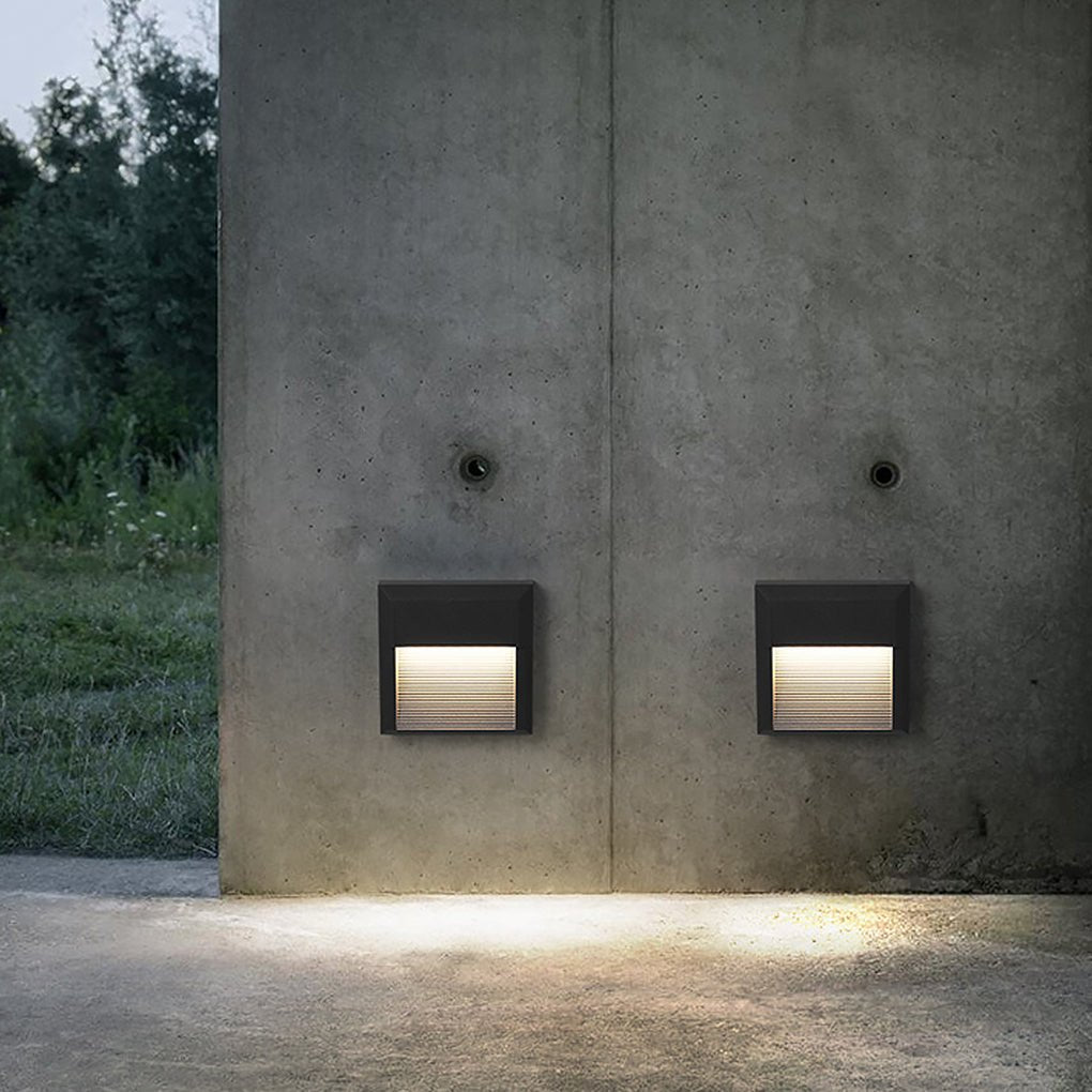 Hjørnetrinnlys for gårdsplasser, værbestandig aluminium LED-design