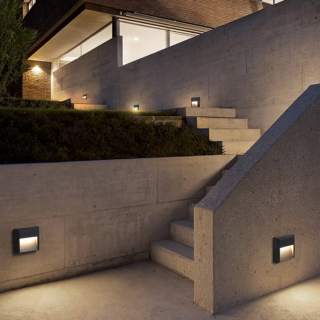 Hjørnetrinnlys for gårdsplasser, værbestandig aluminium LED-design