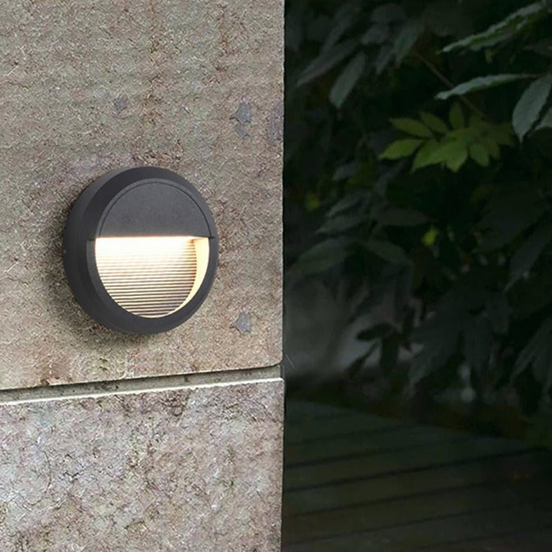 Hjørnetrinnlys for gårdsplasser, værbestandig aluminium LED-design