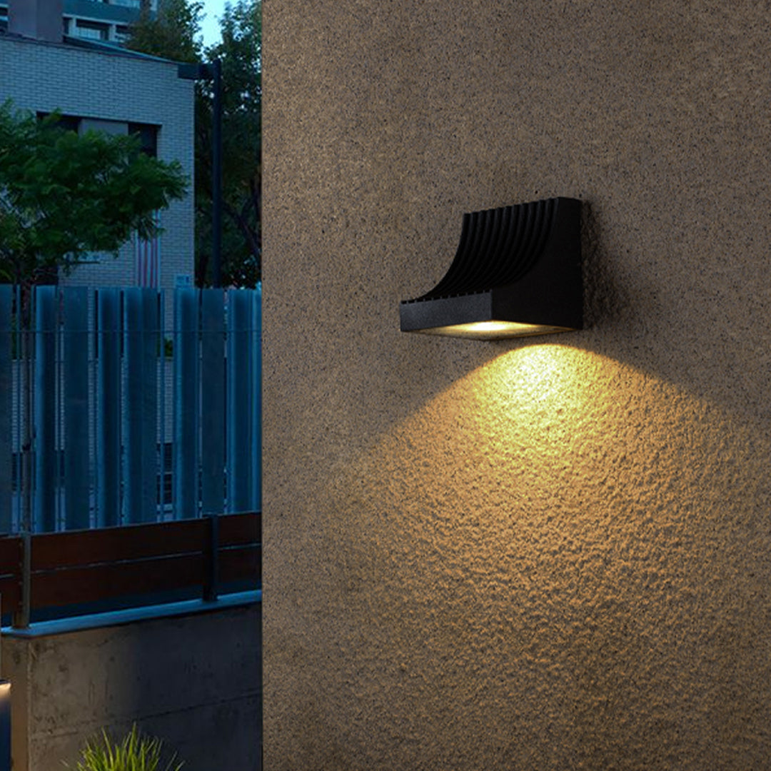 Luz de Parede Exterior em Vidro Industrial, Alumínio Preto Minimalista