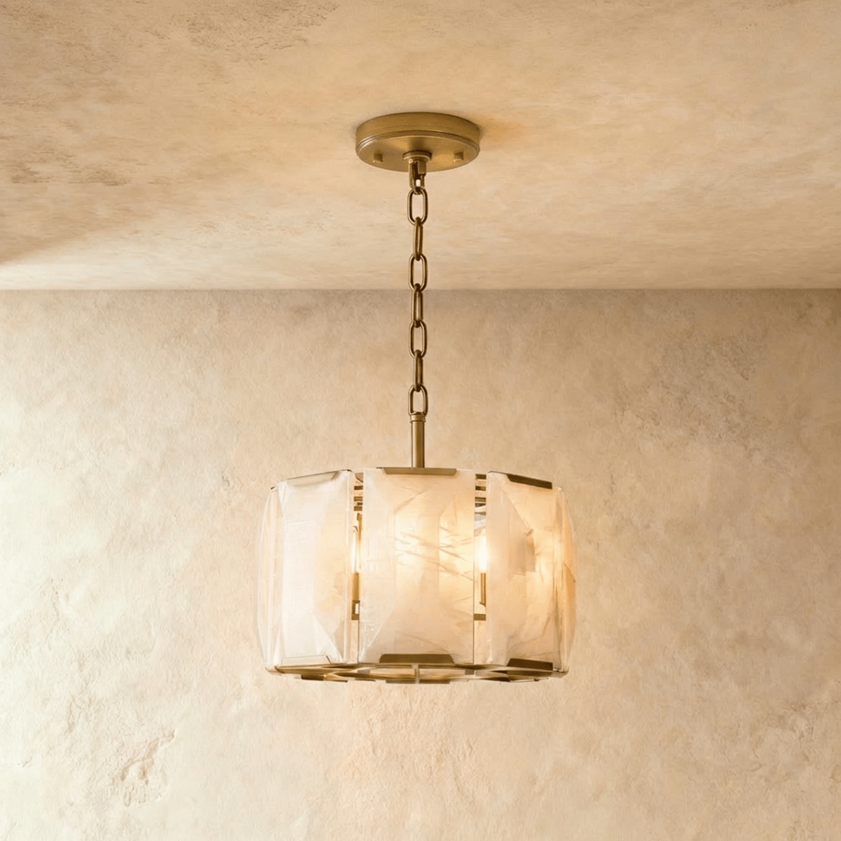 Clérachic compact alabaster drum pendant, 48 cm wide, in lacquered burnished brass with a brass chain