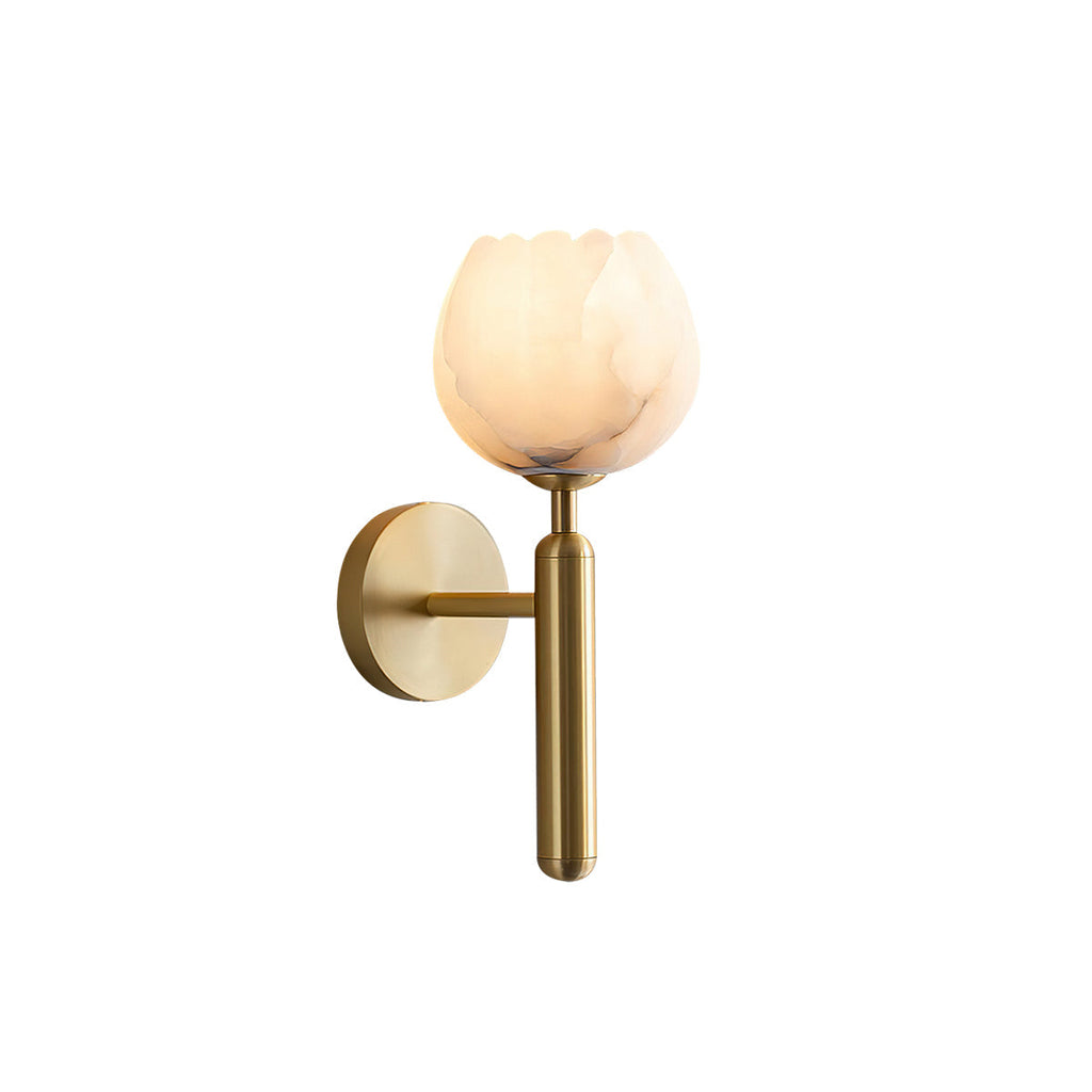 Studio shot of the Clérachic alabaster wall sconce in brass on white, showing the round plate, arm and scalloped tulip shade.