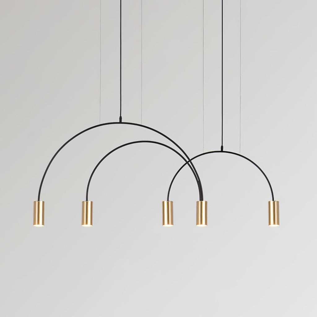 Five brass spot heads on three overlapping black arches, this Clérachic pendant on a grey backdrop.