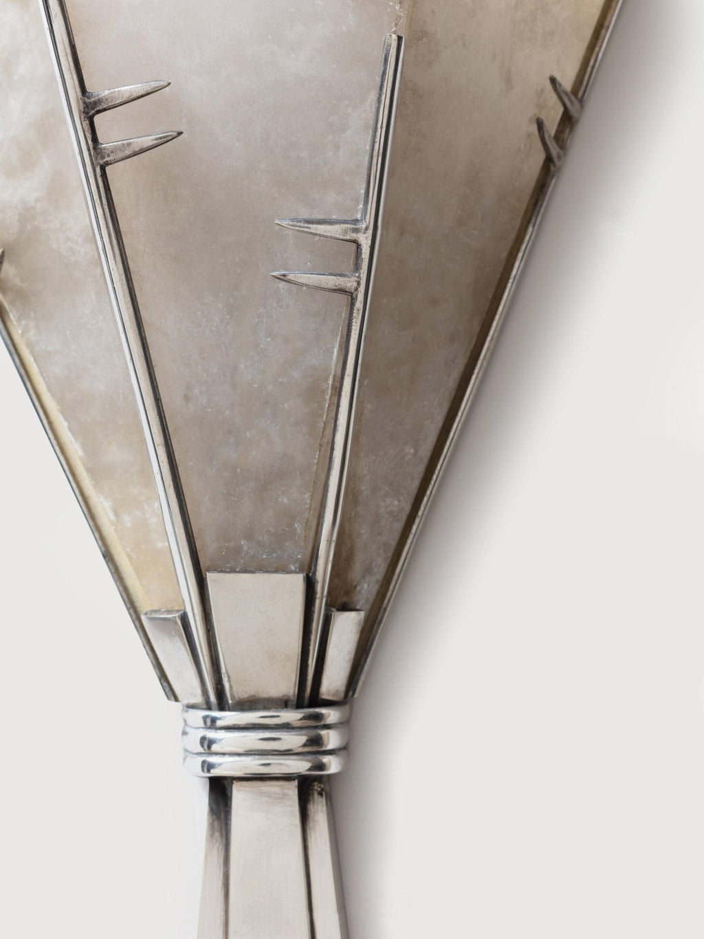 Macro of the Clérachic Florent shade, stone panels held in slim chromed ribs.