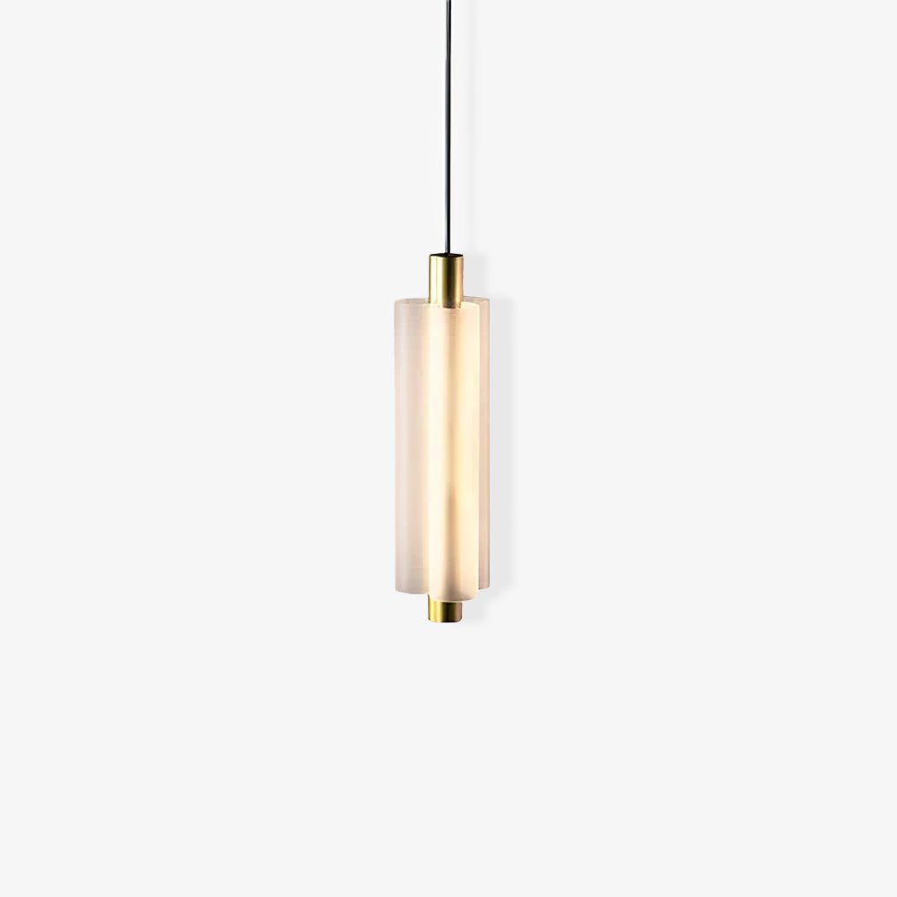 A single-head Clérachic pendant with a gold cap and base, lit softly, on a pale backdrop.