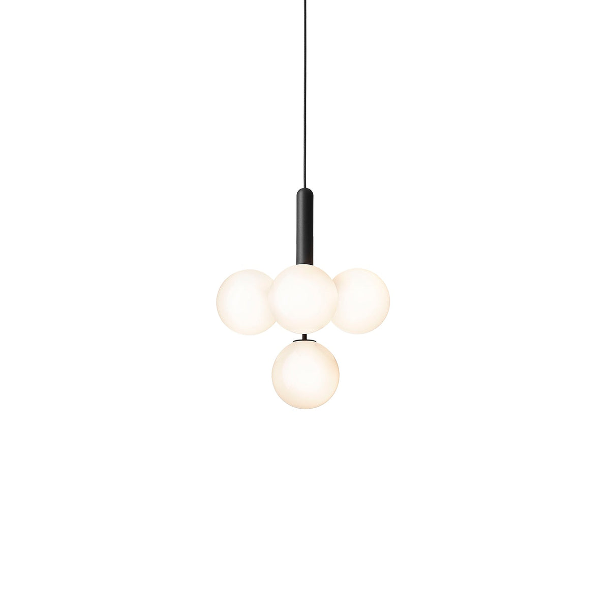 Clérachic four-globe cluster pendant with white opal glass and a black rod, cut out on a white background.