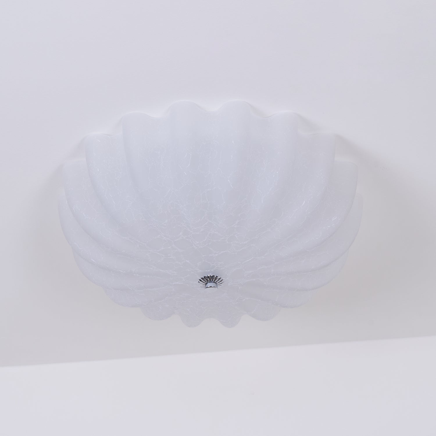 Clérachic Murano-Style Scalloped Glass Flush Ceiling Light in craquelé white, its crackled surface reading as frosted texture from below.