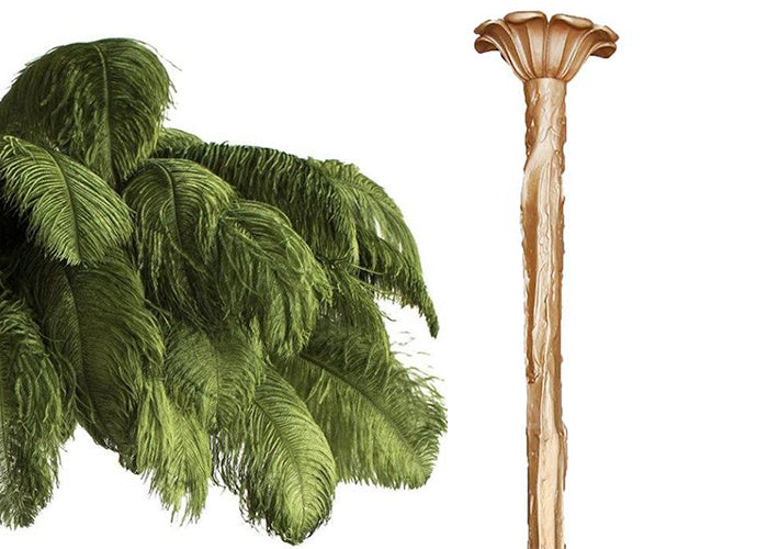 Colour sample for a Clérachic chandelier: moss-green feathers next to a brass-finish stem, on a plain white backdrop.