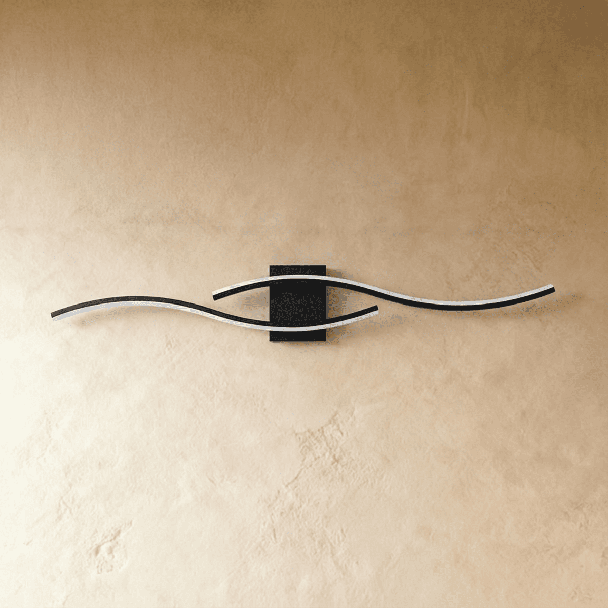 Clérachic black wavy wall lamp with two slim bars and a white diffuser edge, mounted on a limewashed wall.