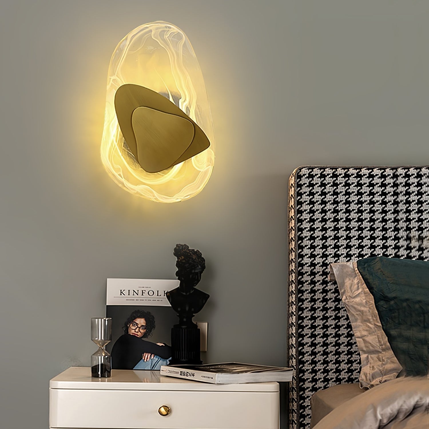 Clérachic Swirl Glass Wall Sconce for Bedroom — gallery 65, DC1725 Wall Lamp 101 26aec696 8ea5 49bb b315 f70.
