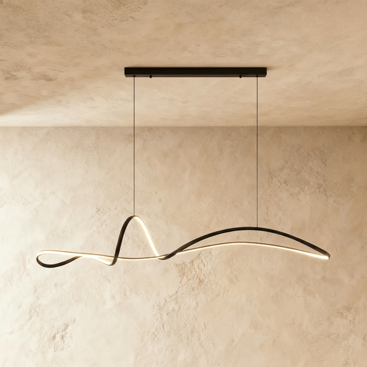 Clérachic longer black ribbon pendant glowing along its curve, hung from a horizontal bar canopy against a plaster wall.