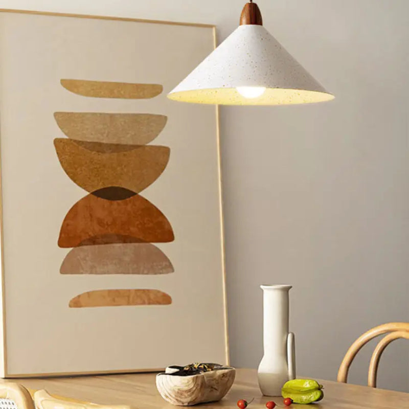 Clérachic White Metal Pendant Light for Bedside — gallery 02, Hbe9bc1090dc244fa9a5008f273db3fddd.