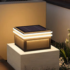 Lampes piliers avec base en acier, poteau LED carré minimaliste Theodore