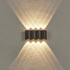 Wave-Arc LED udendørs væglampe, sort aluminium, IP65 vandtæt