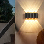 Wave-Arc LED udendørs væglampe, sort aluminium, IP65 vandtæt