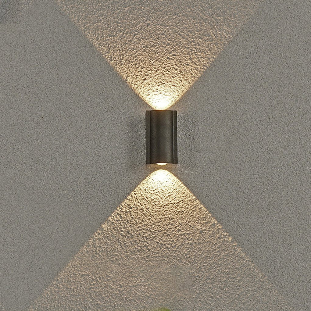 Wave-Arc LED udendørs væglampe, sort aluminium, IP65 vandtæt